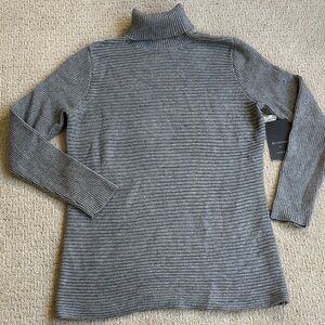 Cyrus Charcoal Gray Ribbed Turtleneck Sweater Top Soft Fall Pullover Medium